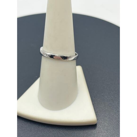 Ross Simons Sterling Silver 925 Blue Topaz Leaf Design Ring Size 8.25, 3.83g - Picture 3 of 9